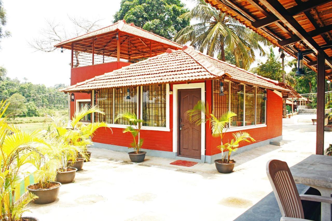 Cs County Resort Sakleshpur Dış mekan fotoğraf