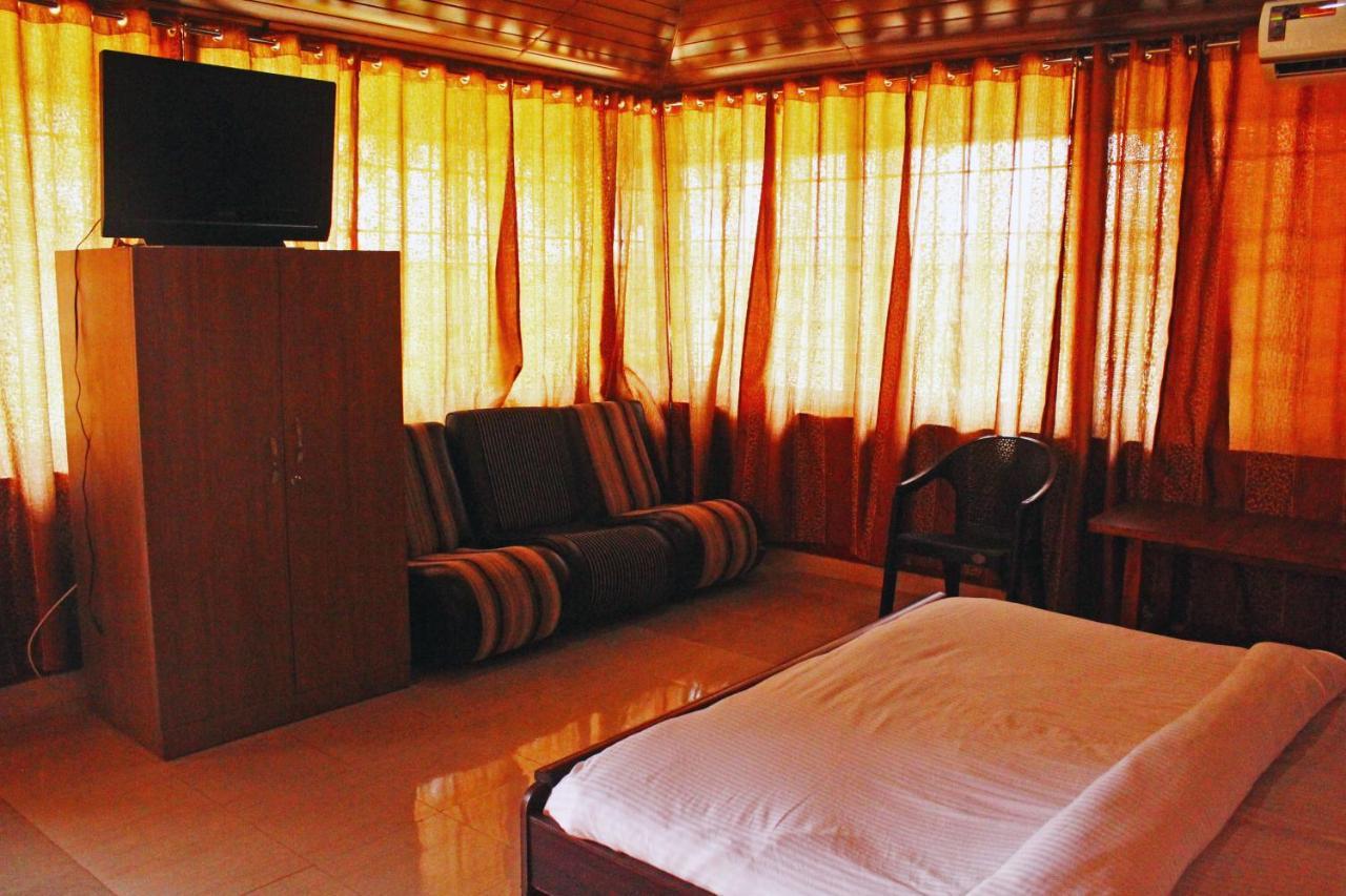 Cs County Resort Sakleshpur Dış mekan fotoğraf